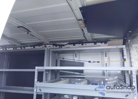 2017 Chevrolet Express 2500 Work Van z USA, uszkodzony, nr VIN 1GCWGAFF7H1233435